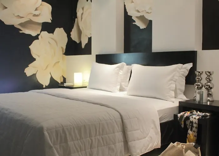 Galaxy Art Hotel