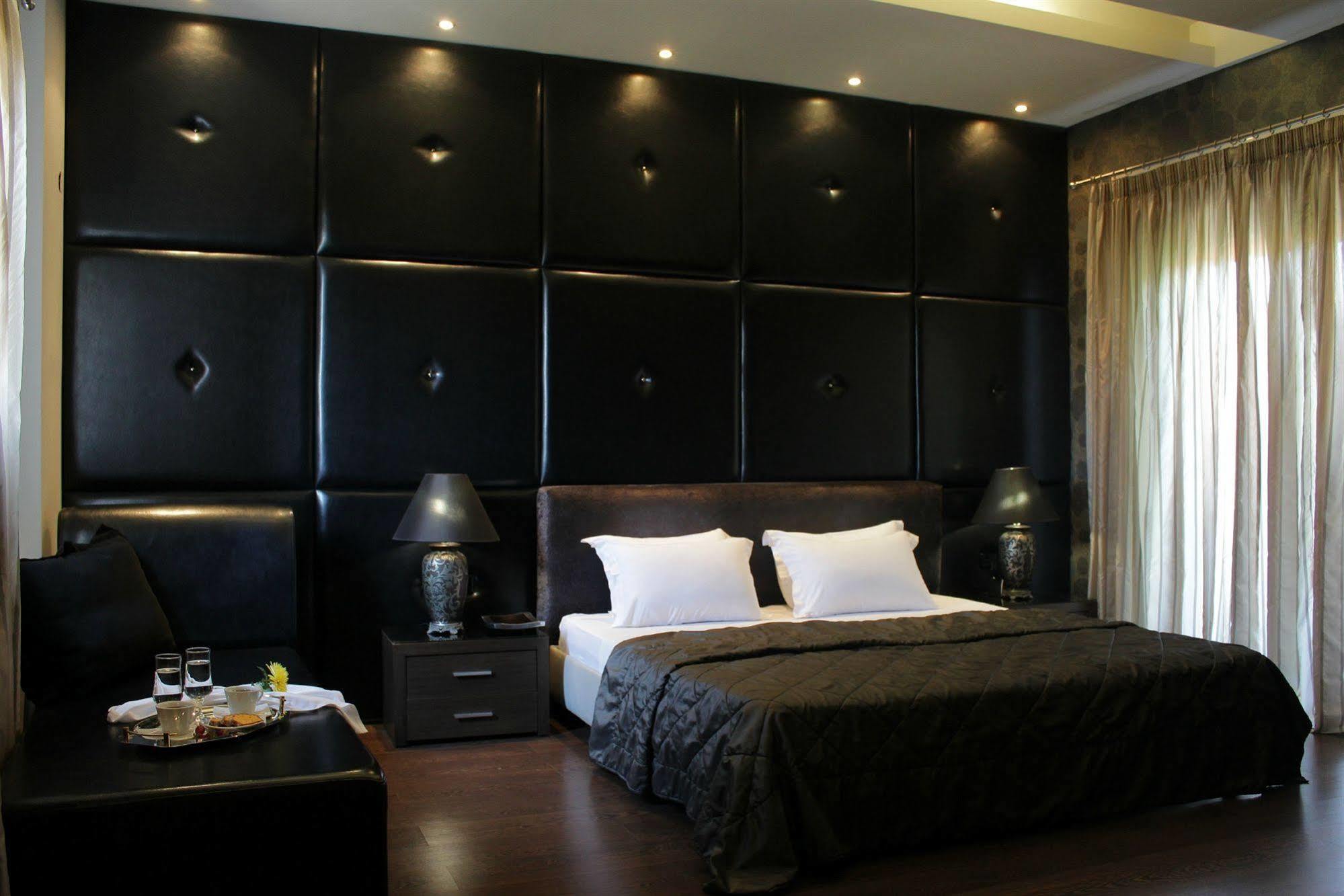 Galaxy Art Hotel 3*